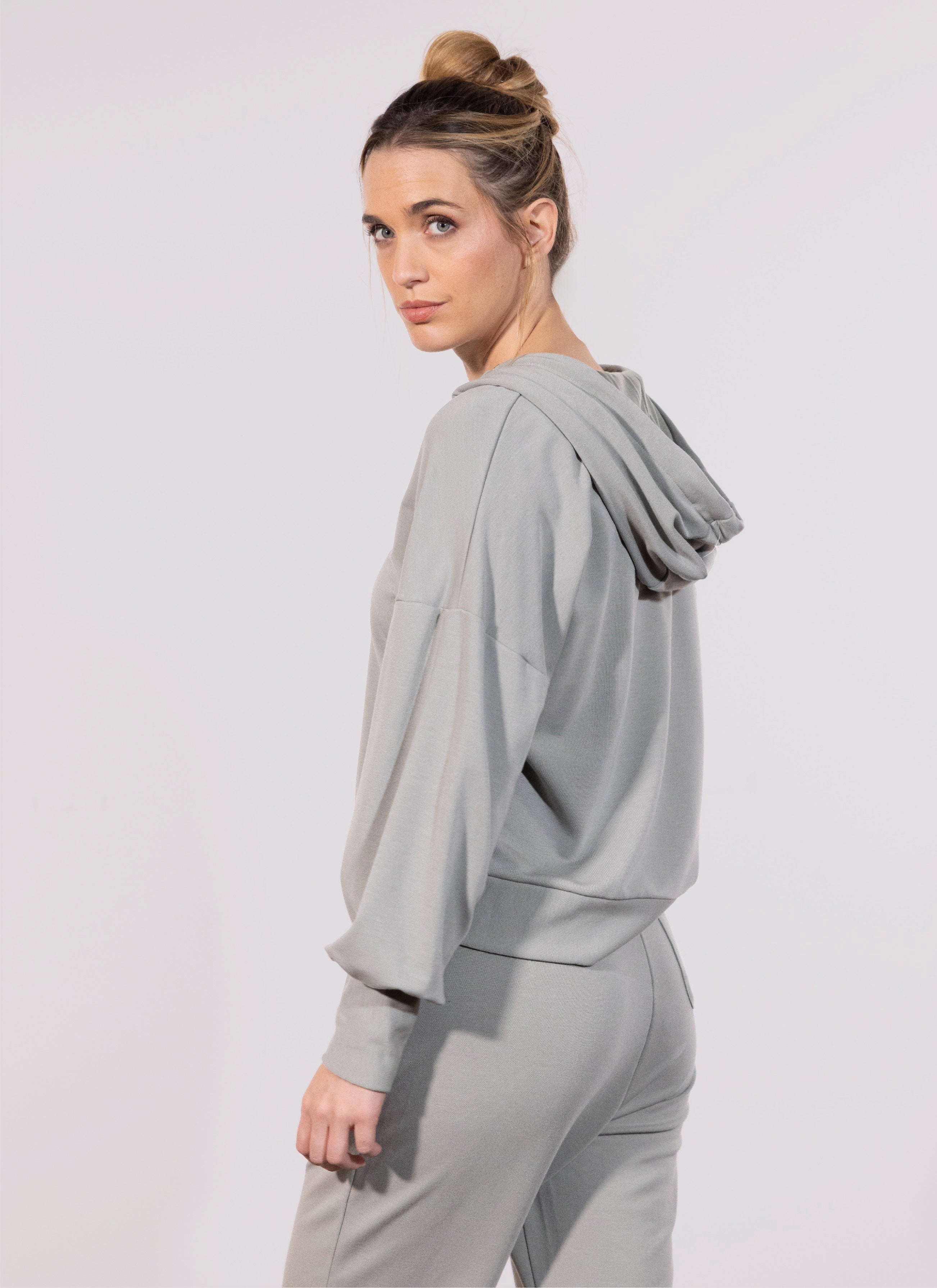 SWEAT CAPUCHE MODAL SAUGE