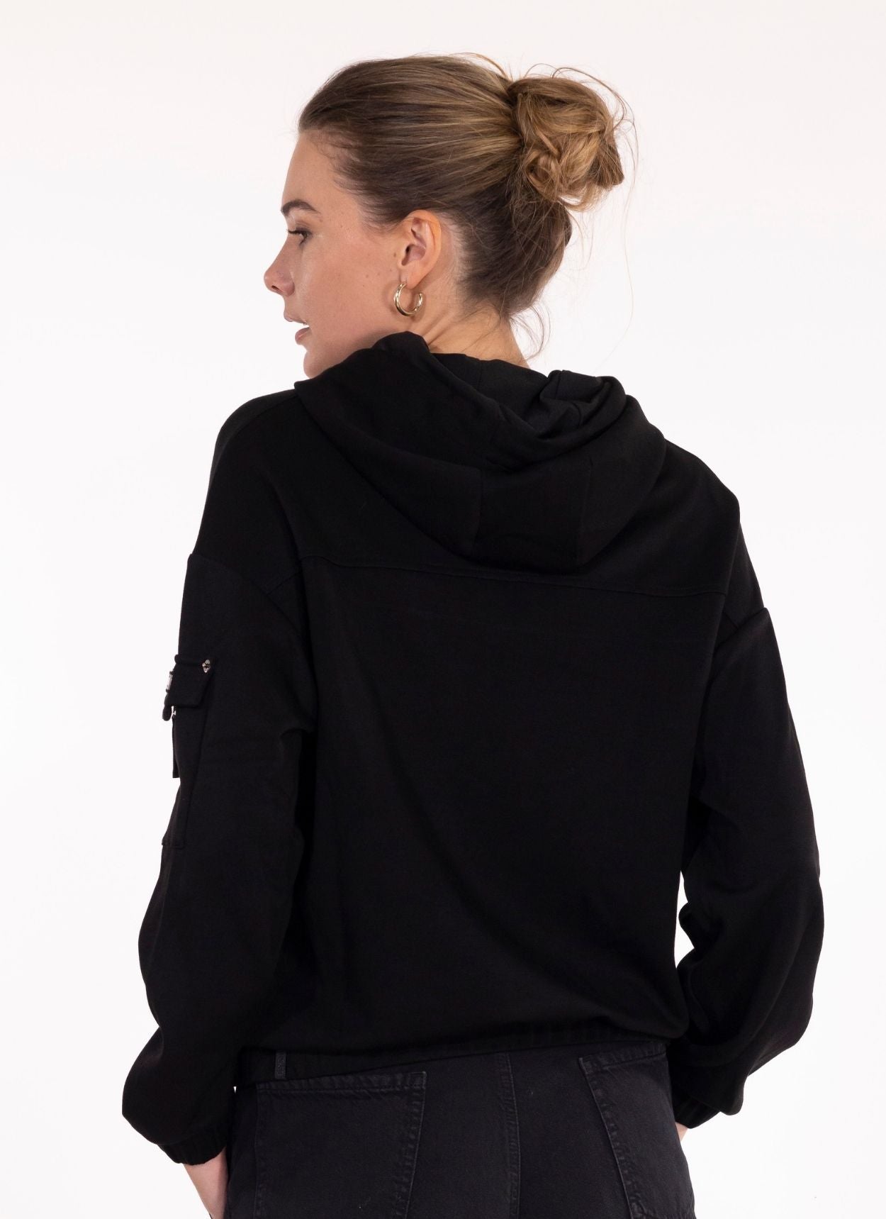 SWEAT À CAPUCHE ZOE CARBONE