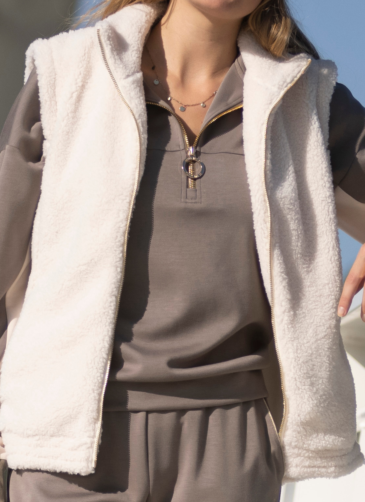 VESTE SHERPA SANS MANCHES AMANDA CRÈME