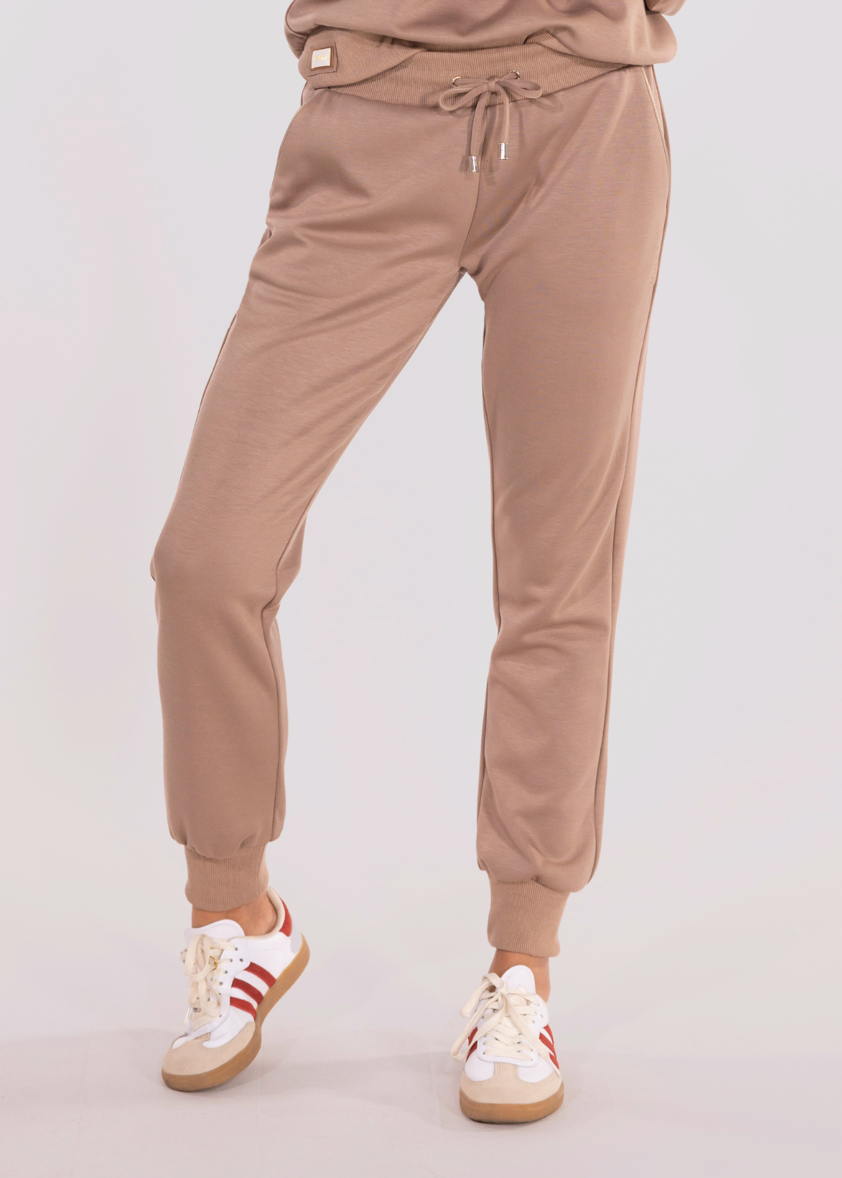 PANTALON REGULAR FIT LOUISE MOKA